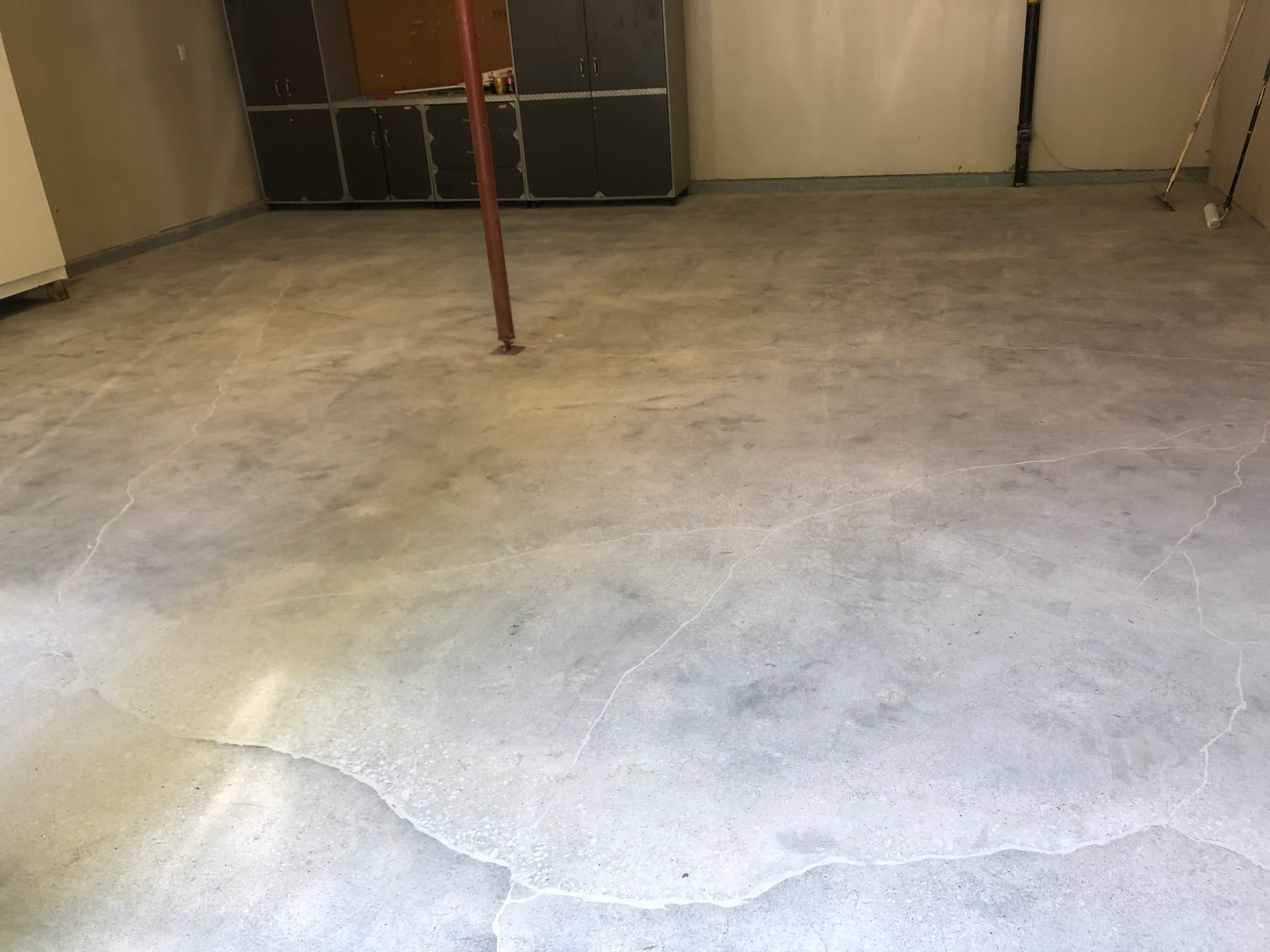 After: Garage Floor Epoxy Coating
